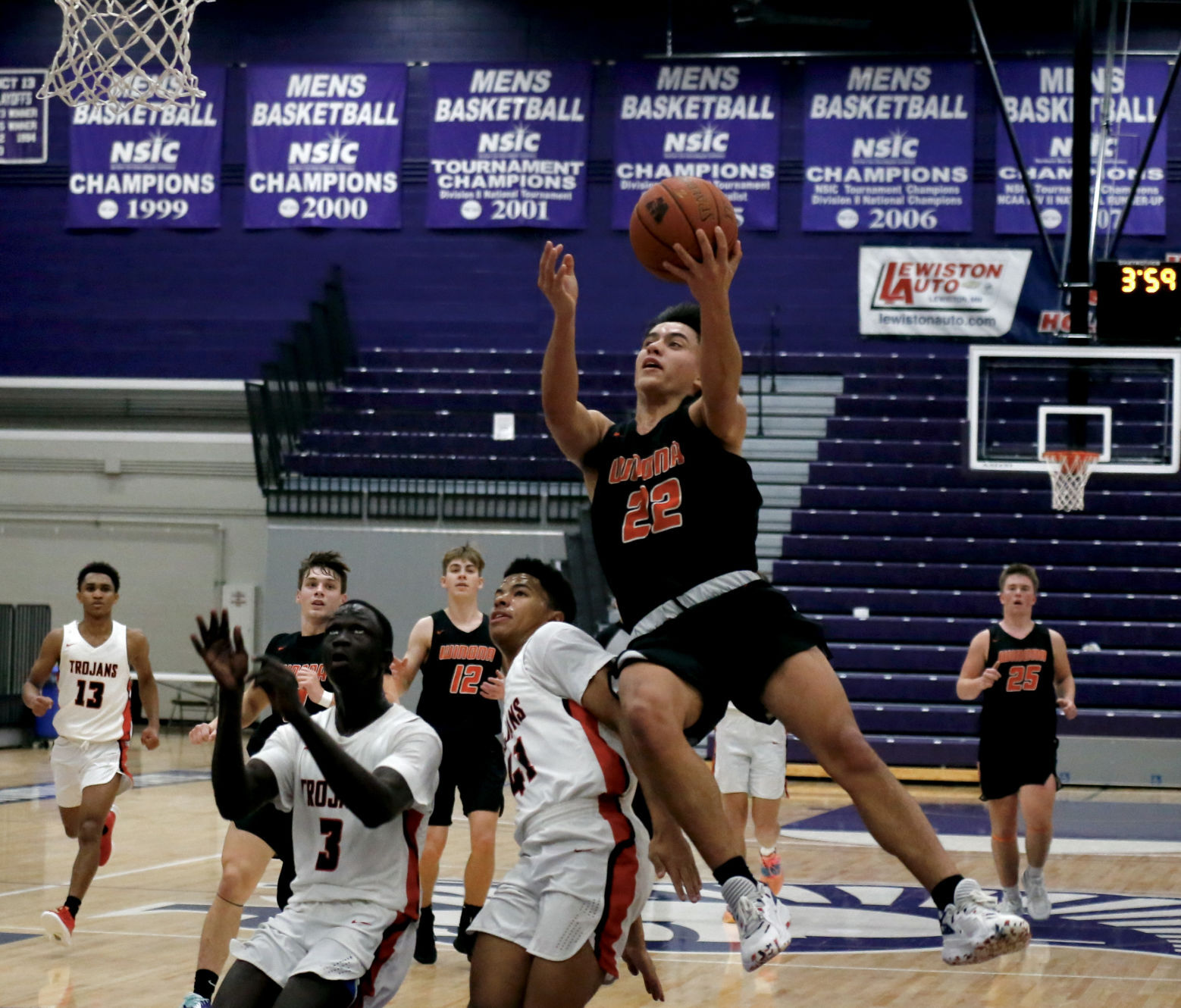 Charlie VandeBerg layup against Worthington